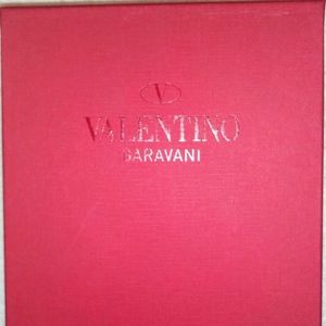 BRAND NEW LEATHER VALENTINO GARAVANI POUCH